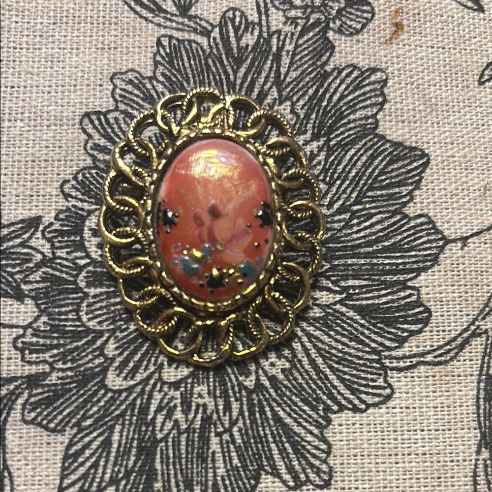 Vintage Gold and Enamel Brooch